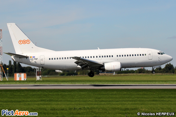 Boeing 737-3Q8/QC (TNT Airways)