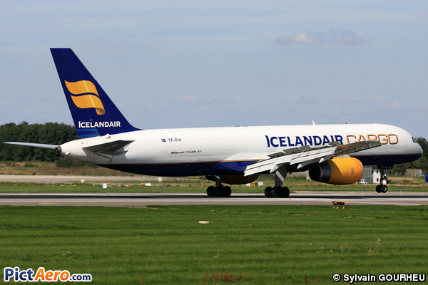 Boeing 757-208/PCFET (Icelandair Cargo)