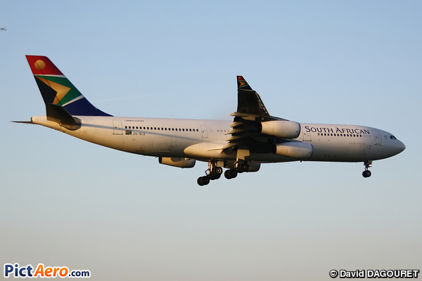 Airbus A340-211 (South African Airways)