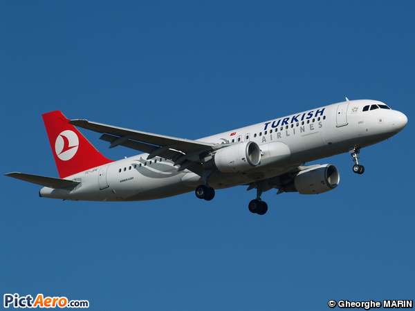 Airbus A320-214 (Turkish Airlines)