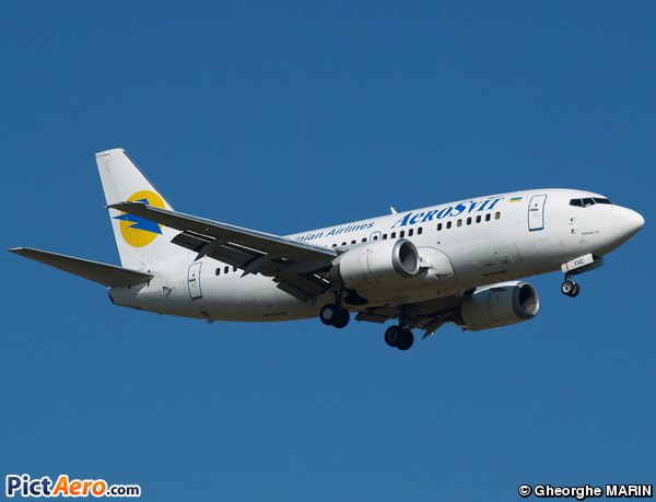 Boeing 737-5L9 (AeroSvit Ukrainian Airlines)
