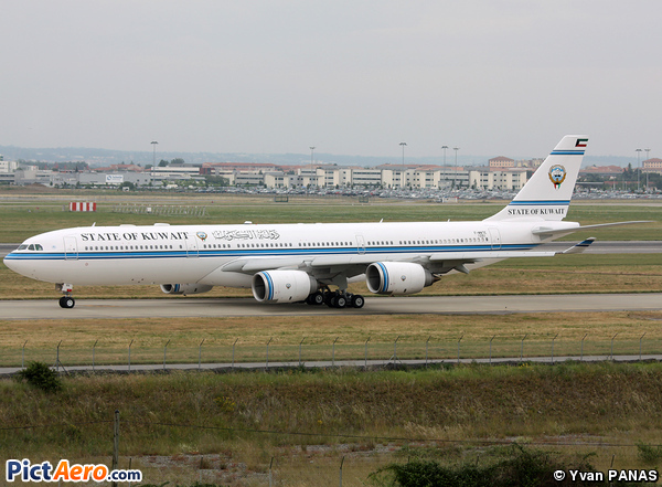 Airbus A340-542 (Kuwait - Government)