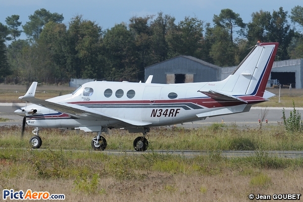Beech C90A King Air  (Private / Privé)