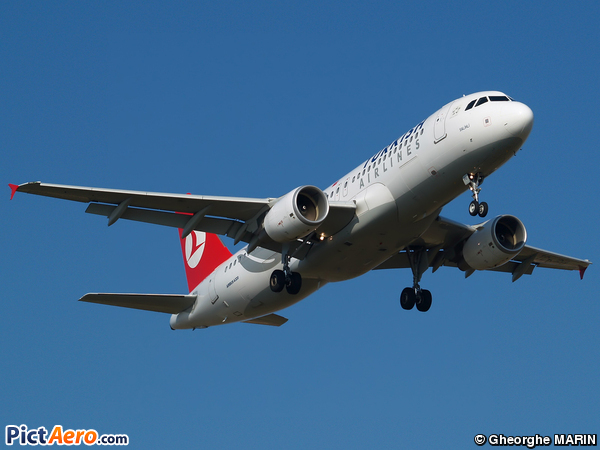 Airbus A320-214 (Turkish Airlines)