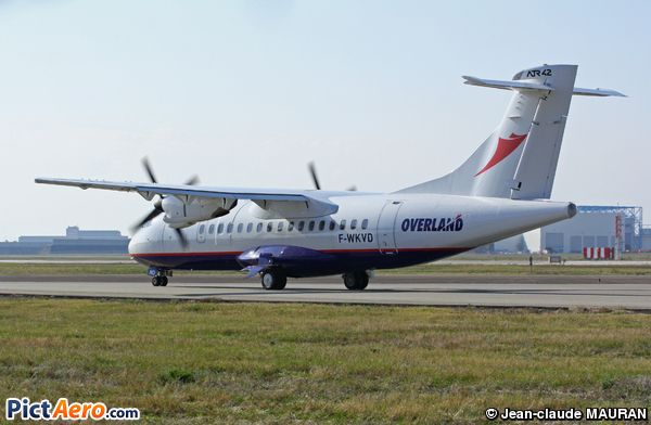 ATR 42-320 (Overland Airways)