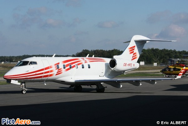 Bombardier BD-100-1A10 Challenger 300 (International Jet Management)