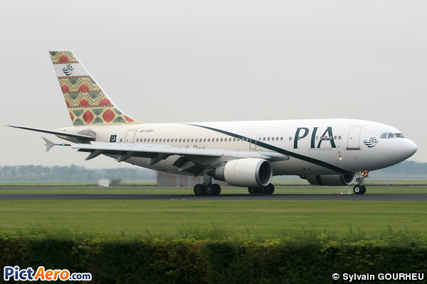 Airbus A310-308 (Pakistan International Airlines (PIA))