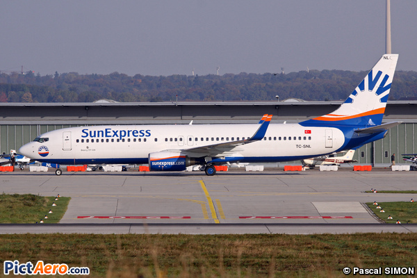 Boeing 737-86N/WL (SunExpress)
