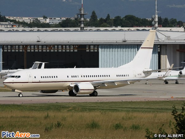 Boeing 737-8EF/BBJ2 (Mid East Jet)