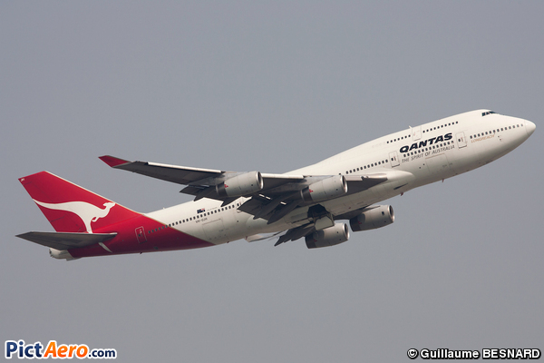 Boeing 747-438 (Qantas)