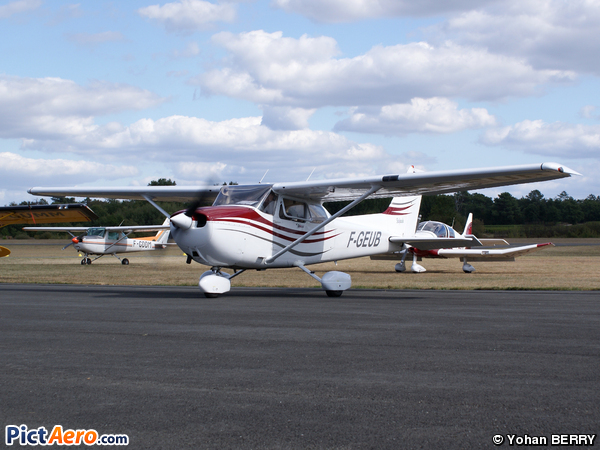 Cessna 172P Skyhawk (Aéroclub de Libourne)