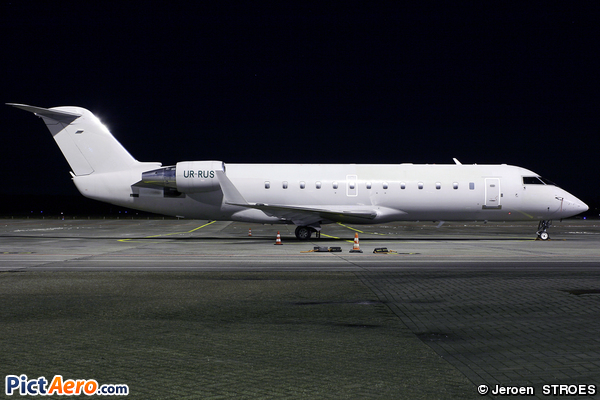 Bombardier Challenger 850 (Canadair CL-600-2B19 Challenger 850) (ISD Avia)