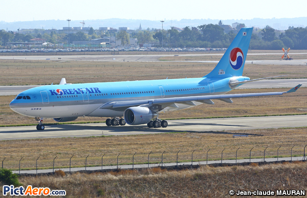 Airbus A330-223E (Korean Air)