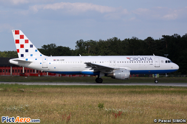 Airbus A320-212 (Croatia Airlines)