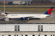 Boeing 767-332/ER