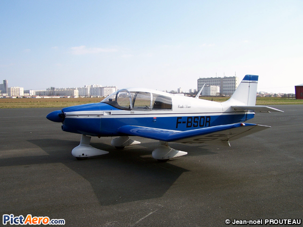 Robin DR-300-108 (Aéroclub de Couhé-Brux et du Civraisien)