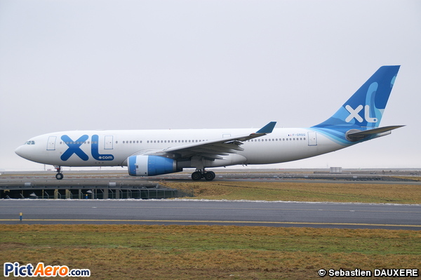 Airbus A330-243 (XL Airways France)