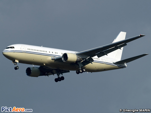 Boeing 767-222 (Vision Air)