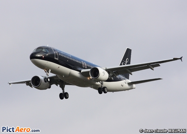 Airbus A320-212 (Star Flyer)