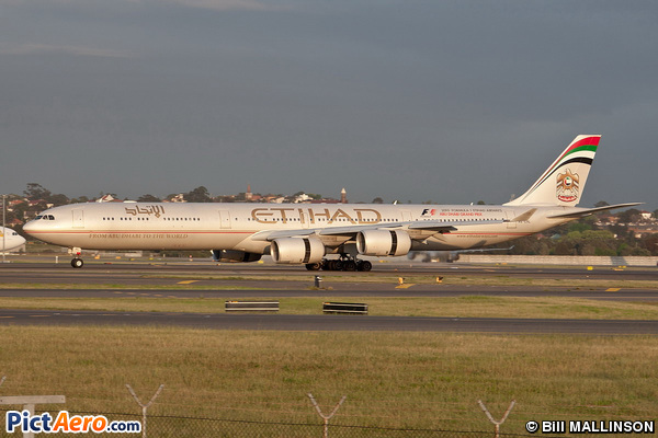 Airbus A340-642X (Etihad Airways)