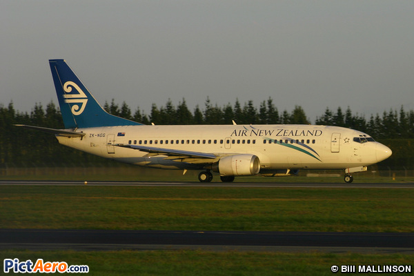 Boeing 737-319 (Air New Zealand)