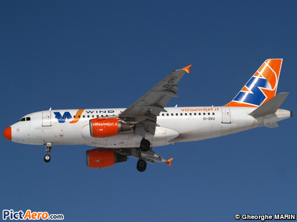 Airbus A319-113 (Wind Jet)