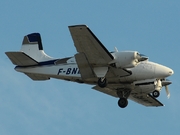 Beech D95A Travel Air (F-BNMT)