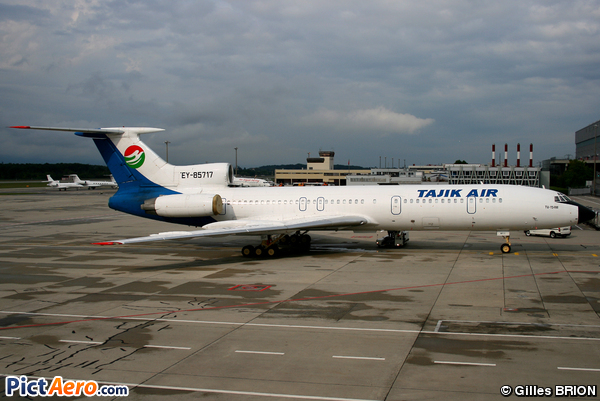 Tupolev Tu-154M (Tajik Air)