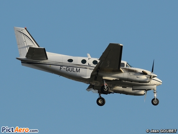Beech C90A King Air  (RAPIDO SA)