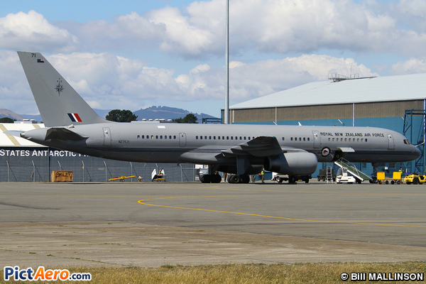 Boeing 757-2K2 (New Zealand - Royal New Zealand Air Force (RNZAF))