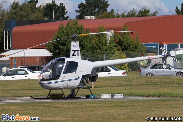 Robinson R-22 Beta (Garden City Helicopters)