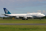 Boeing 747-419 (ZK-NBU)