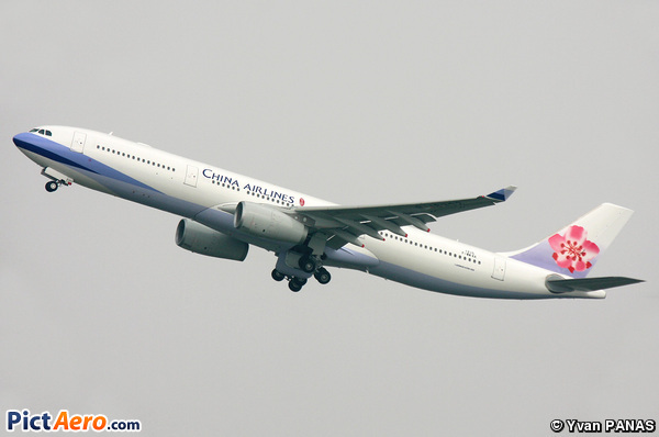 Airbus A330-343 (China Airlines)