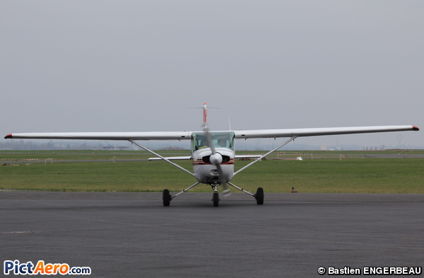 Cessna 152 (Aéro-Club de Poitiers)