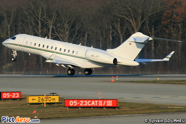 Bombardier BD-700-1A10 Global Express (Rolex)