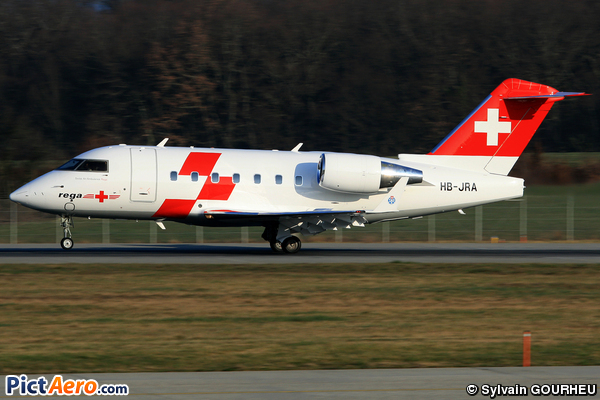 Canadair CL-600-2B16 Challenger 604 (REGA - Swiss Air Ambulance)