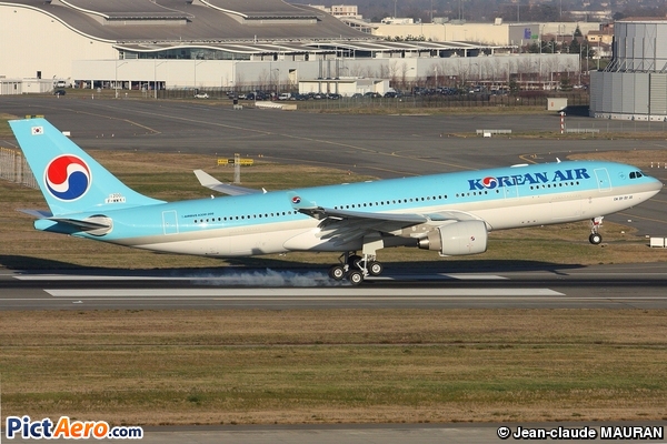 Airbus A330-202 (Korean Air)