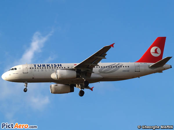 Airbus A320-232 (Turkish Airlines)