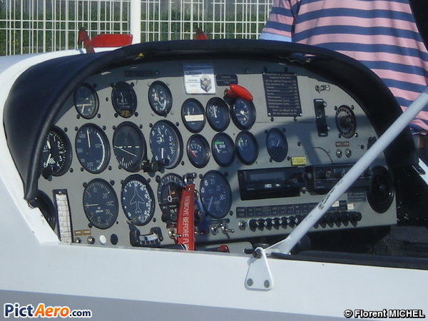 Fournier RF-6B 100 (Aéroclub de Villeneuve-sur-Lot)