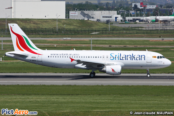 Airbus A320-214 (SriLankan Airlines)