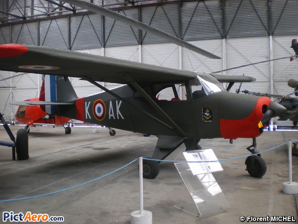 Piper PA-22-150 Tri-Pacer (Musée de l'ALAT de Dax)