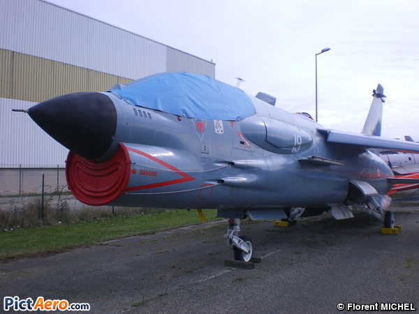 Vought F-8P Crusader (Les Ailes Anciennes Toulouse)
