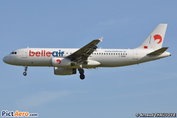 Airbus A320-233 (Belle Air)