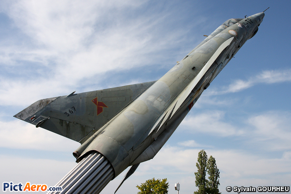 Dassault Mirage IIIRD (France - Air Force)