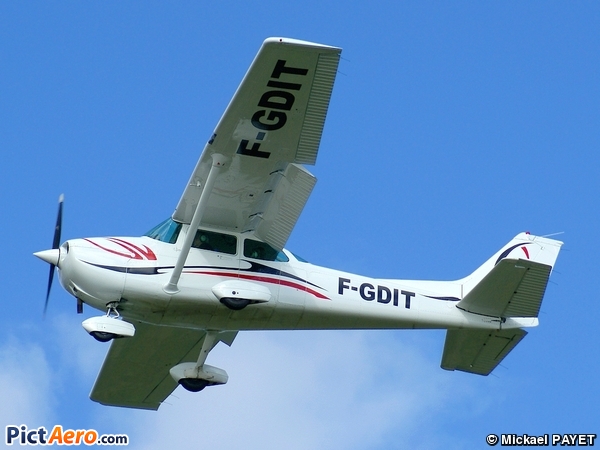 Cessna 172P Skyhawk II (Aero Club Roland Garros)