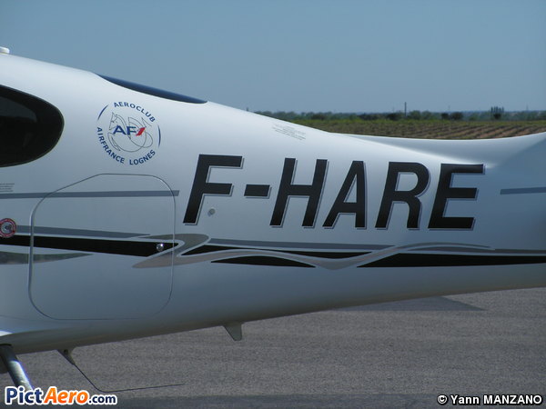 Cirrus SR-22 GTS (Aéroclub Air France Lognes)