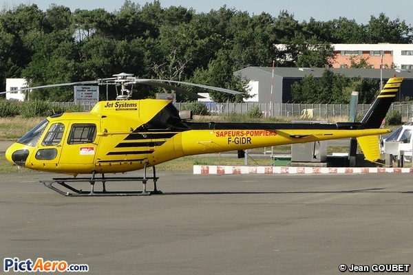 Aérospatiale AS-350 Ecureuil/AStar/Esquilo (HB-350) (Héli 53)