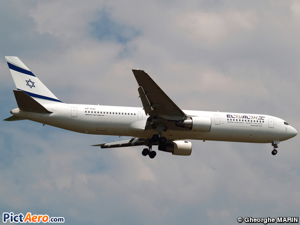 Boeing 767-33A/ER (El Al Israel Airlines)