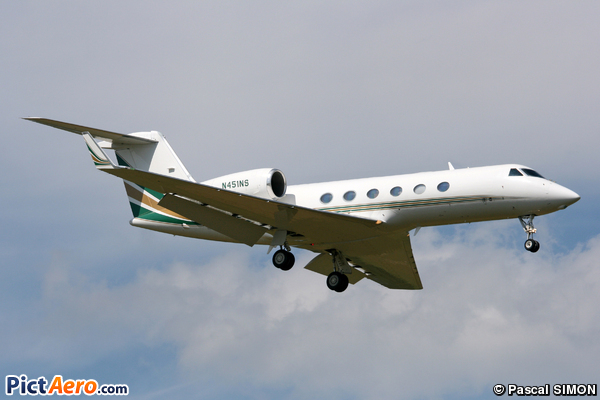 Gulfstream Aerospace G-IV X (G450) (National Air Services, Jeddah)