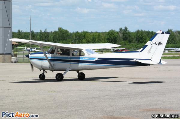 Cessna 172N Skyhawk (Rockliffe Flying Club (1961))